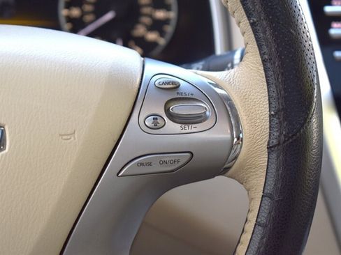 Used 2015 Nissan Murano Platinum w/ Platinum Technology Package AWD/4WD image 17
