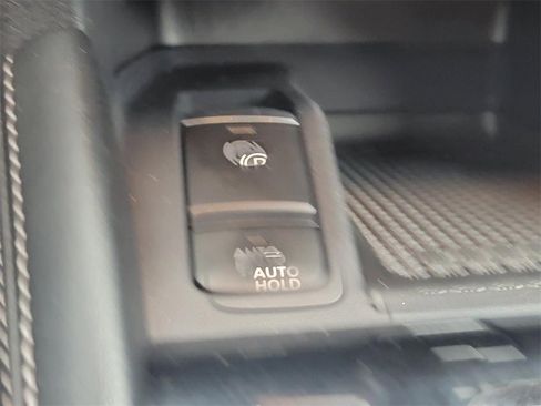 Certified 2023 Nissan Kicks SV image 23