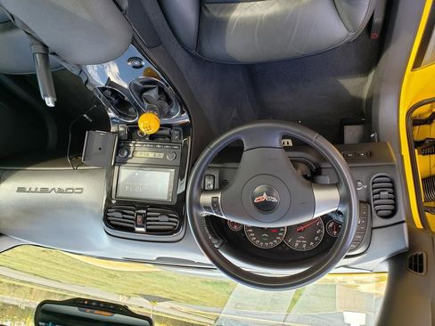 Used 2008 Chevrolet Corvette Coupe w/ Preferred Equipment Group image 11