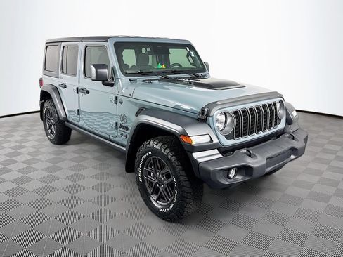 Used 2026 Jeep Wrangler Unlimited Sport AWD/4WD image 1