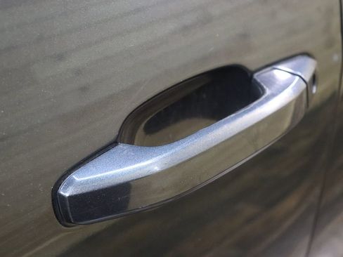 Used 2018 Chevrolet Silverado 1500 LT image 14