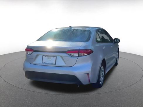 Used 2025 Toyota Corolla LE image 12