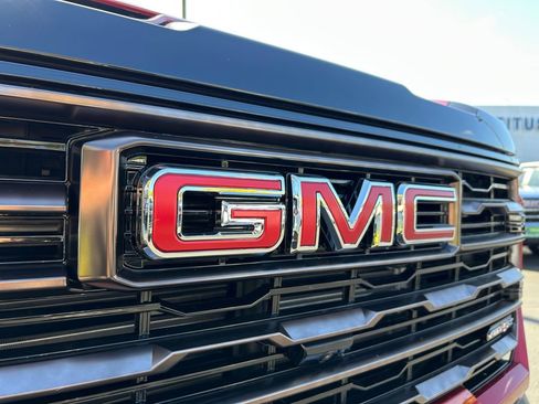 New 2025 GMC Sierra 2500 AT4X w/ AT4X AEV Edition image 31