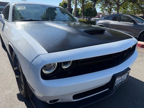 Used 2021 Dodge Challenger R/T w/ Blacktop Package RWD image 2