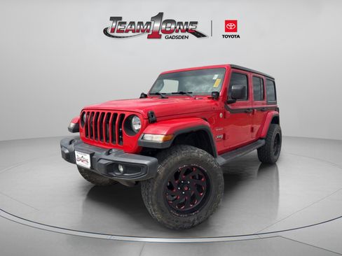 Used 2019 Jeep Wrangler Unlimited Sahara image 6