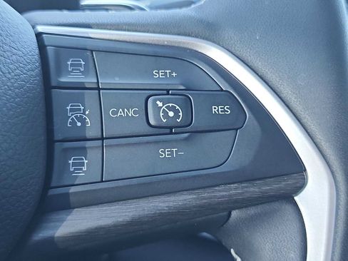 Used 2024 Jeep Grand Cherokee L Limited RWD image 26