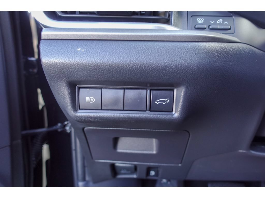 Certified 2025 Toyota Grand Highlander AWD image 12