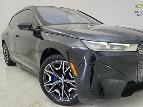 Used 2024 BMW iX xDrive50 w/ Sport Package AWD/4WD image 1