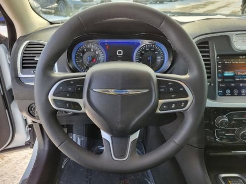 Used 2023 Chrysler 300 Touring L w/ Popular Equipment Group AWD/4WD image 20