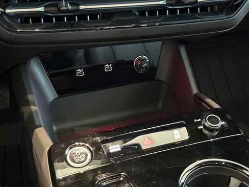 New 2025 Audi A6 e-tron Premium Plus image 31