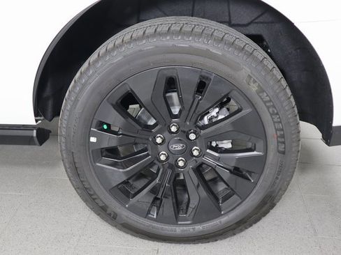 New 2025 Ford Expedition Platinum w/ Stealth Appearance Package image 9