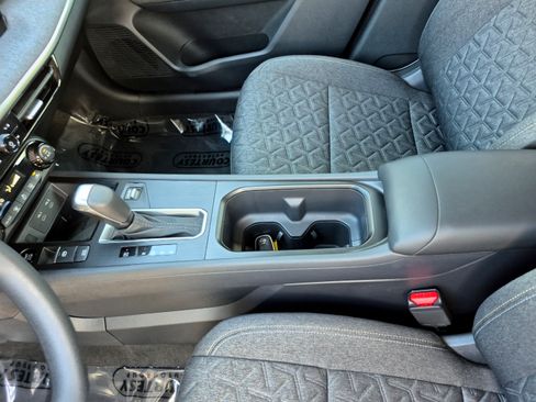 Used 2026 Nissan Kicks SV FWD image 21