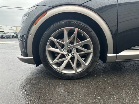 Used 2024 Genesis GV60 Advanced image 16