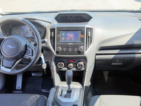 Used 2020 Subaru Crosstrek 2.0i AWD/4WD image 12