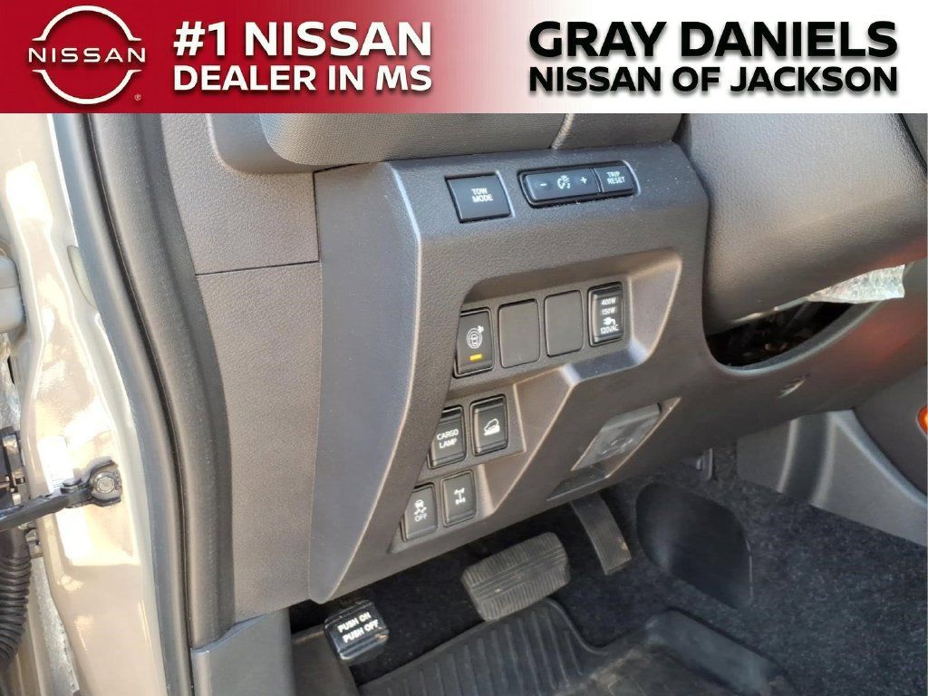 Certified 2024 Nissan Frontier PRO-4X w/ Pro Premium Package AWD/4WD image 14