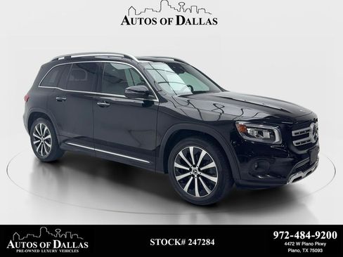 Used 2022 Mercedes-Benz GLB 250 4MATIC w/ Premium Package Lite image 1