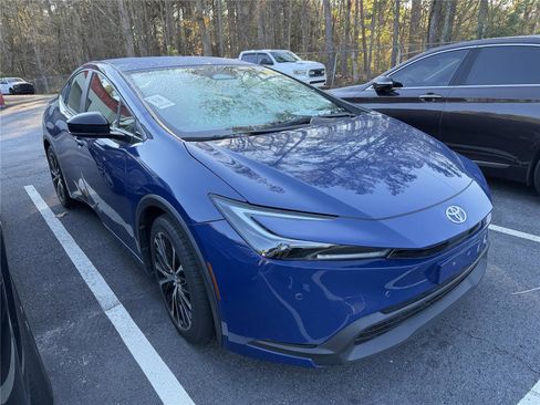 Used 2023 Toyota Prius LE image 4