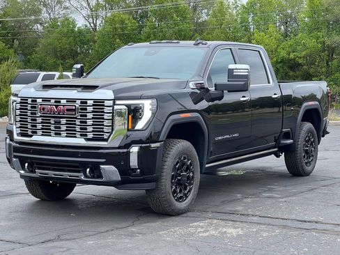 New 2026 GMC Sierra 2500 Denali w/ Denali Reserve Package AWD/4WD image 43