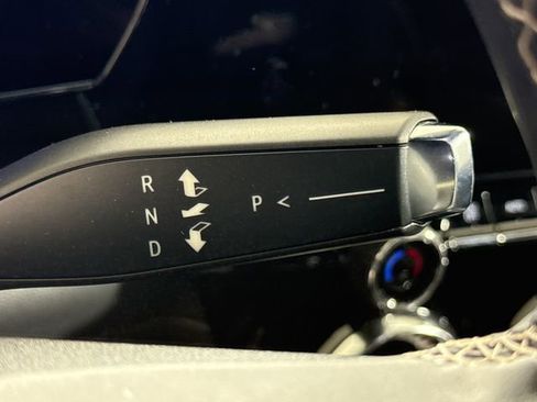 Used 2025 Chevrolet Blazer EV LT AWD/4WD image 38