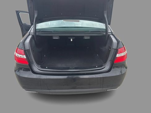 Used 2011 Mercedes-Benz E 350 4MATIC Sedan image 14