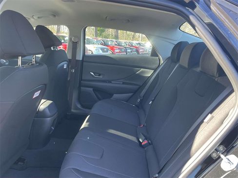 New 2026 Hyundai Elantra SE image 10