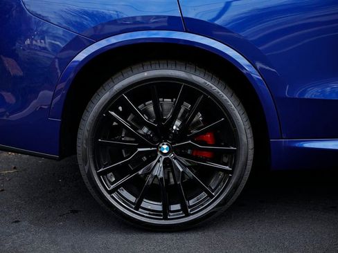 New 2026 BMW X5 M60i w/ Climate Comfort Package image 6