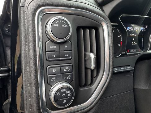 Used 2021 GMC Sierra 2500 Denali w/ Denali Black Diamond Edition image 17