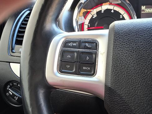 Used 2017 Dodge Grand Caravan GT image 19