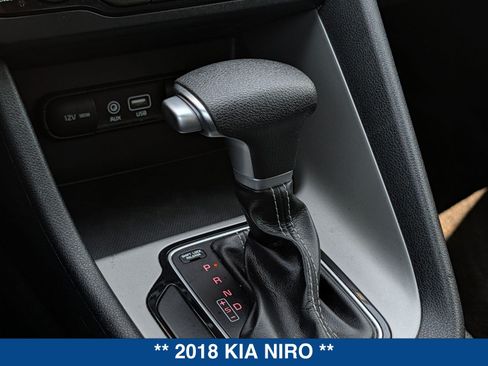 Used 2018 Kia Niro LX FWD image 31