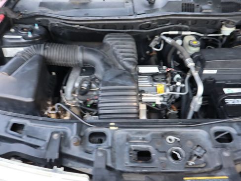 Used 2005 Saturn Vue 2WD w/ Sport Plus Pkg image 35
