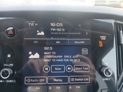 Used 2025 Subaru Outback Premium AWD/4WD image 23