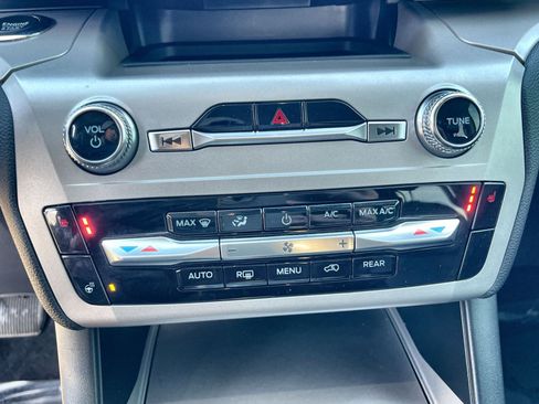 Used 2023 Ford Explorer XLT w/ Equipment Group 202A image 20