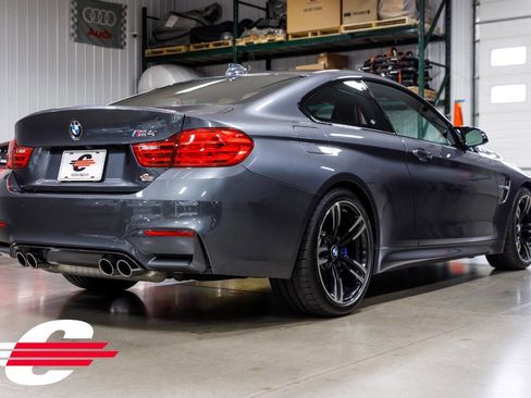 Used 2015 BMW M4 Coupe image 3