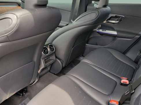 Certified 2026 Mercedes-Benz GLC 300 4MATIC image 10