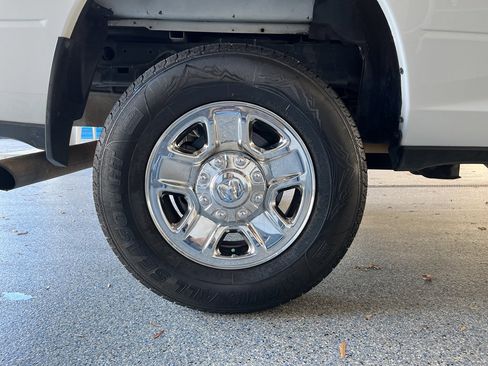 Used 2022 RAM 2500 Big Horn image 35