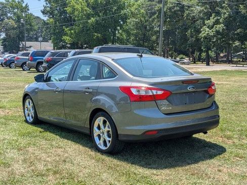 Used 2012 Ford Focus SEL FWD image 5