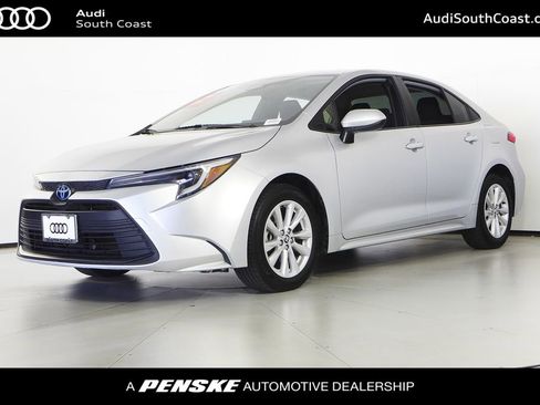 Used 2024 Toyota Corolla LE w/ LE Convenience Package image 1