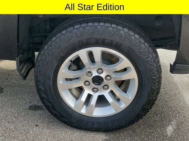 Used 2019 Chevrolet Silverado 1500 LT w/ All Star Edition AWD/4WD image 7
