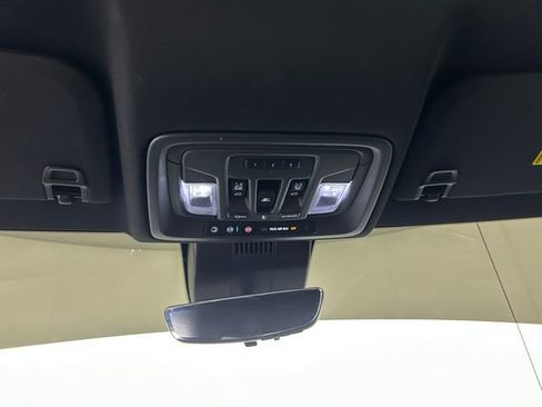 Used 2025 Chevrolet Silverado 1500 ZR2 w/ Technology Package image 25