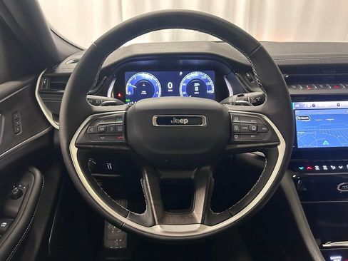 New 2026 Jeep Grand Cherokee Limited AWD/4WD image 9