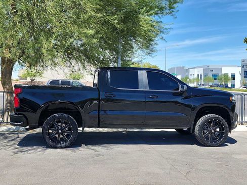 Used 2022 Chevrolet Silverado 1500 RST AWD/4WD image 9