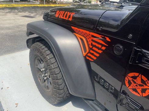 Used 2022 Jeep Wrangler Unlimited Sport image 4