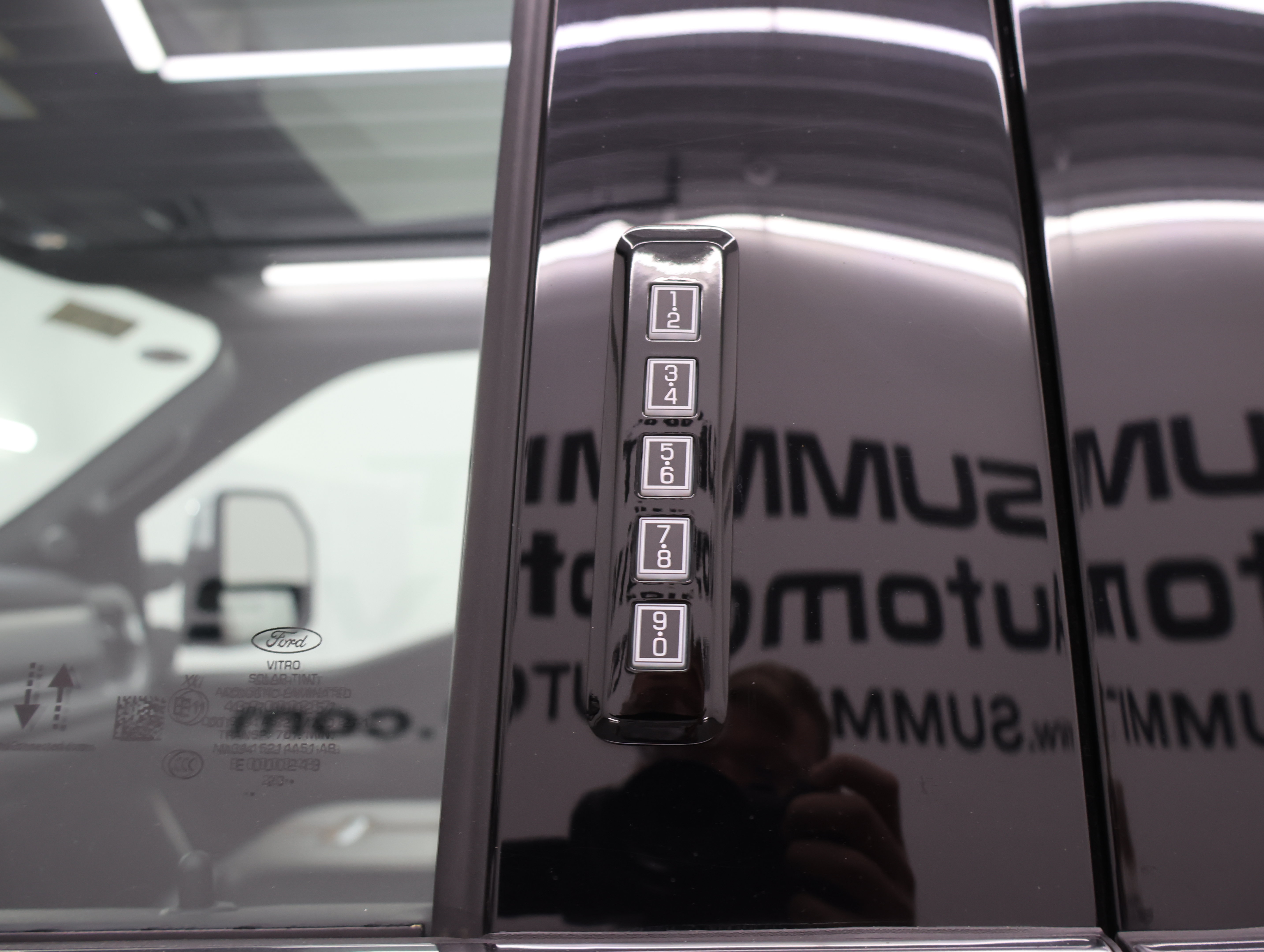 Used 2024 Ford F350 Platinum w/ FX4 Off-Road Package AWD/4WD image 45
