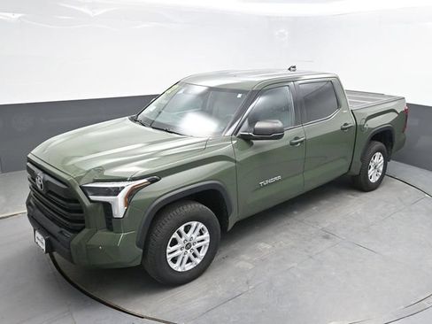 Used 2022 Toyota Tundra SR5 AWD/4WD image 24