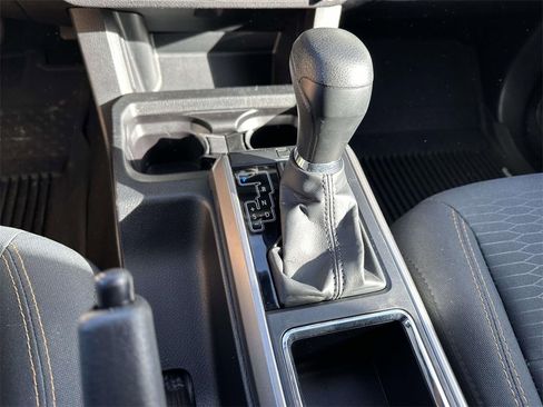 Certified 2019 Toyota Tacoma SR5 image 7