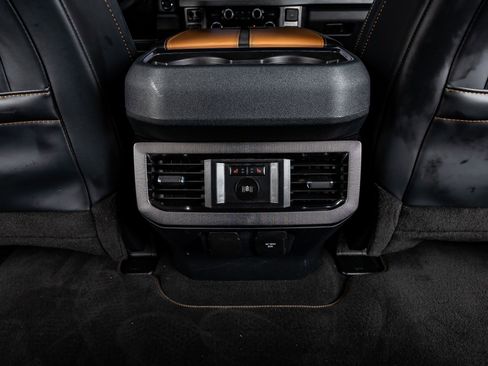 Used 2024 Ford F250 Platinum image 33