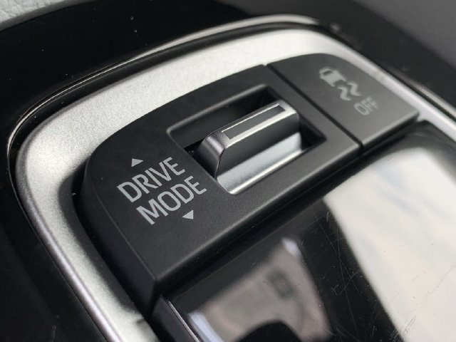 Used 2025 Toyota Corolla SE FWD image 28