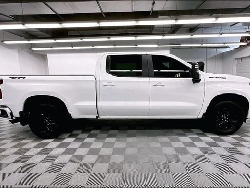 Used 2024 Chevrolet Silverado 1500 RST w/ Dark Appearance Package AWD/4WD image 15