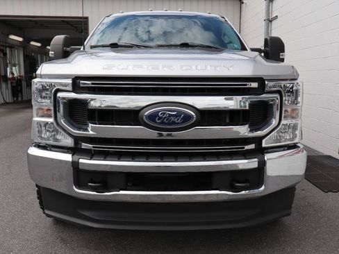 Used 2022 Ford F250 XL w/ STX Appearance Package AWD/4WD image 2