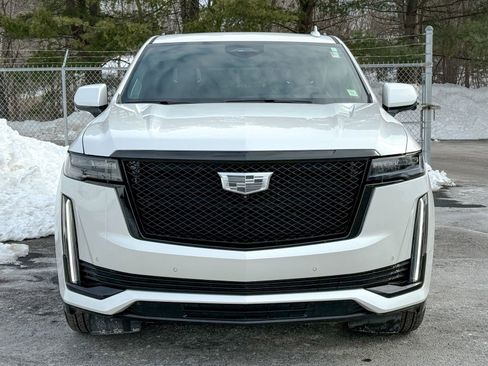 Used 2022 Cadillac Escalade Sport Platinum w/ LPO, ONYX Package image 2